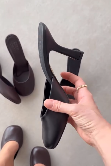 Half-Length Low-Cut Mid-Heel Sandals