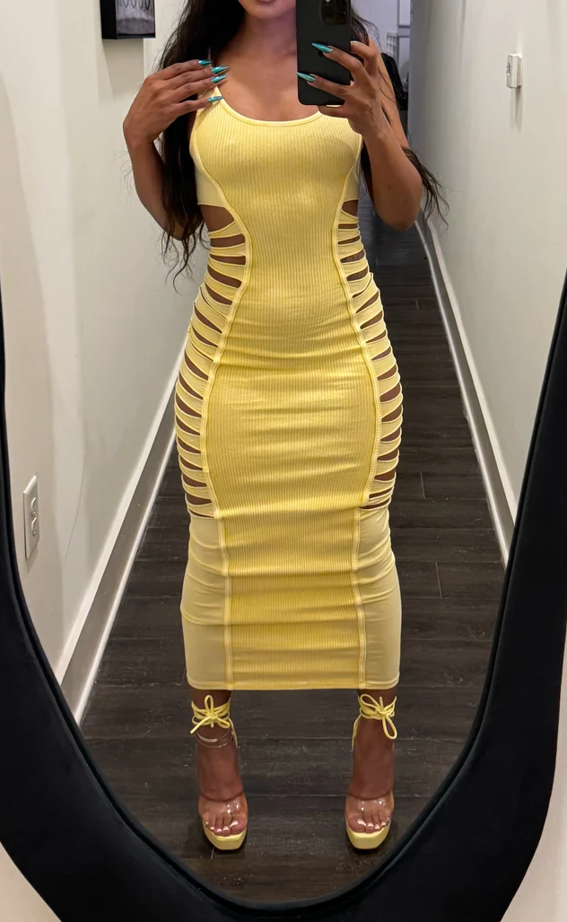 Mineral Gray Tight-Fitting Sleeveless Dress