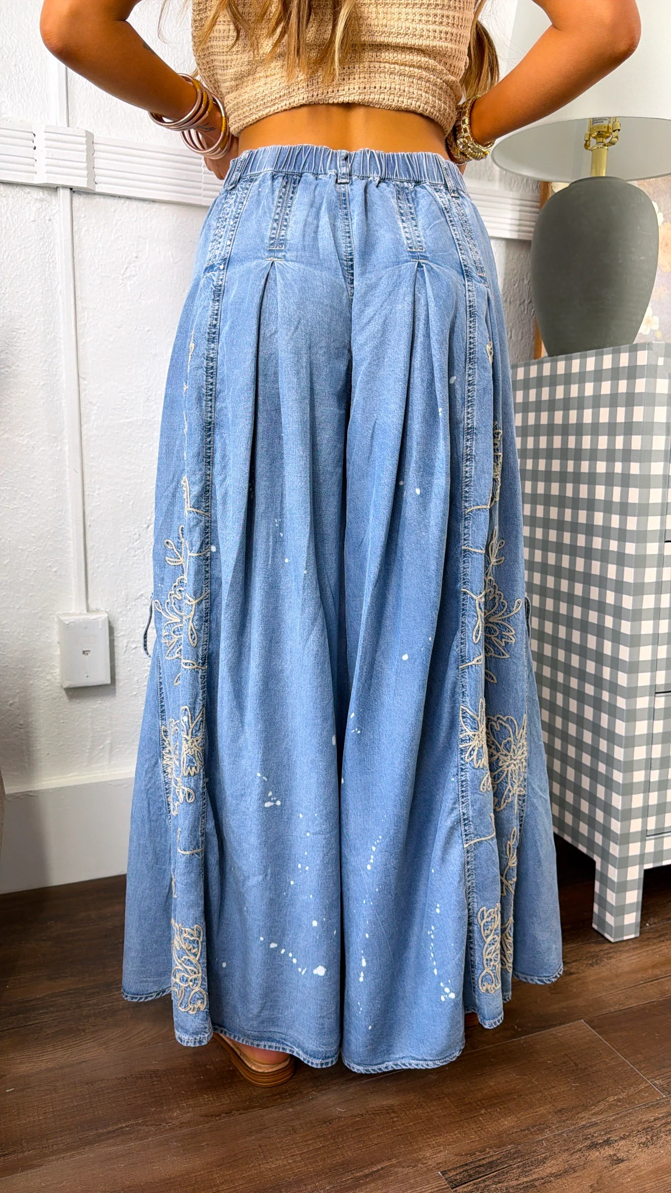 Floral Detail Wide Leg Denim Pants