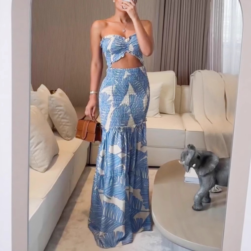 Elastic Halter Neck Printed Pleated Dress Set