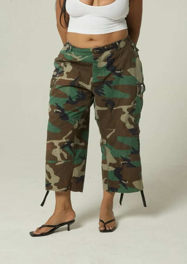 The Cropped Cargo Pants