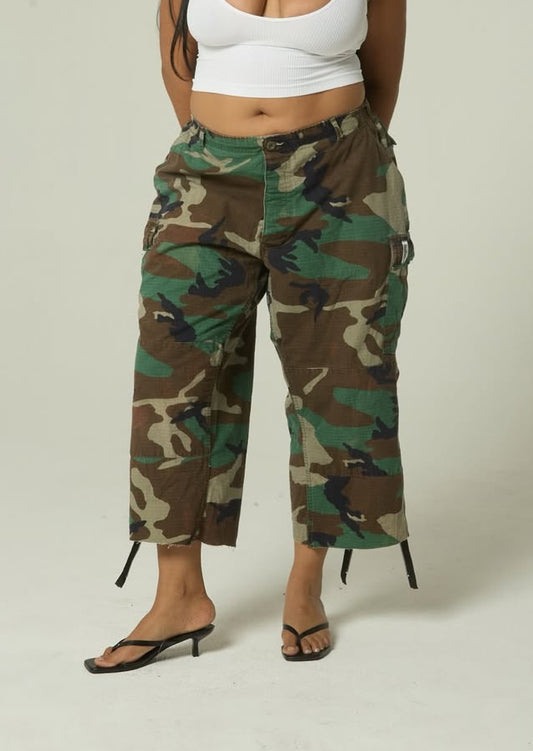 The Cropped Cargo Pants