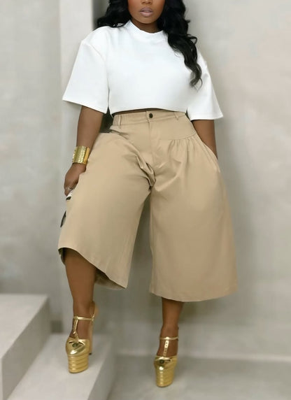 Crop Top and Loose-Fitting Capri Shorts Set